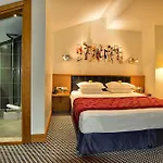 Parkhouse & Hotell