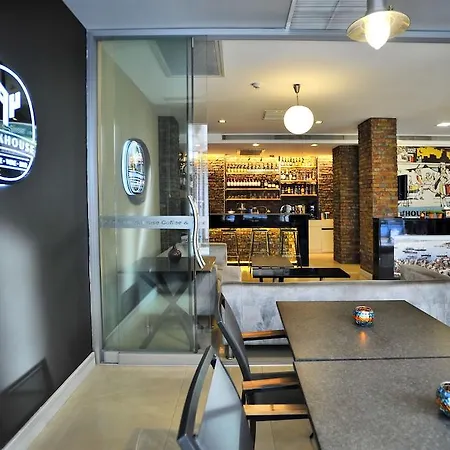 Parkhouse & Otel 3*