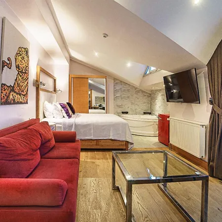 Parkhouse & Hotell 3*