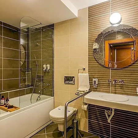 Hotell Parkhouse & 3*