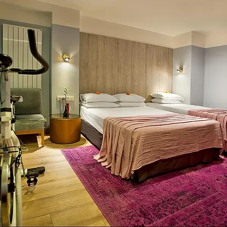 Parkhouse & Otel 3*