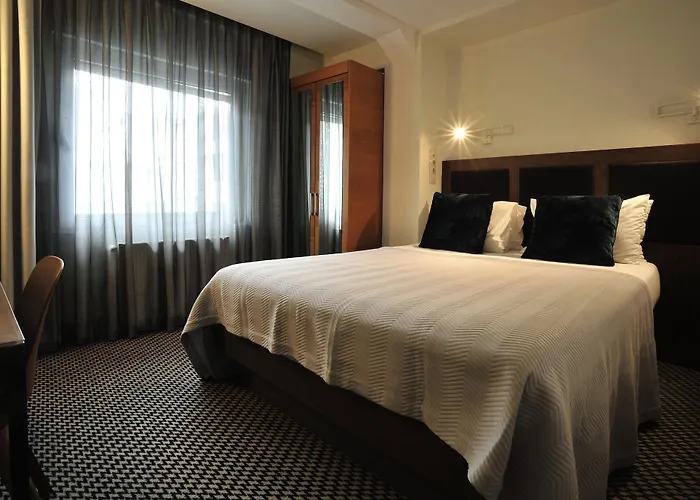 Parkhouse & Hotel 3*