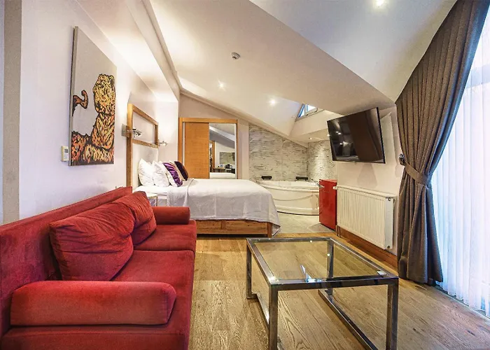 Parkhouse & Hotel 3*